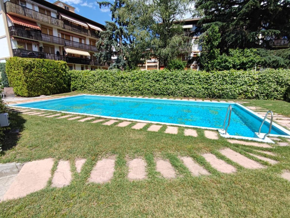 Corn Under: Eigentumswohnung Mit Außenpool Apartment Meran