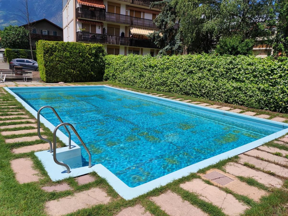 Apartment Corn Under: Eigentumswohnung Mit Außenpool Meran